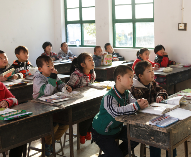 将教育定性为公共服务是对教育功能的精